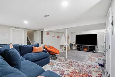 5800 W Vienna Ave, Milwaukee, WI 53216 - Photo 4