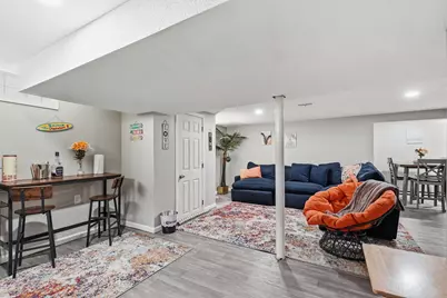 5800 W Vienna Ave, Milwaukee, WI 53216 - Photo 6