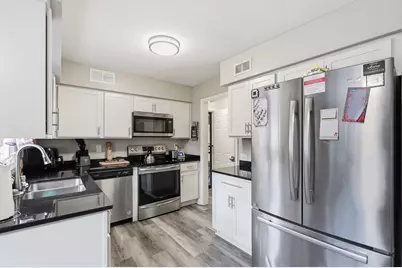 5800 W Vienna Ave, Milwaukee, WI 53216 - Photo 20