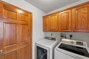506 E Rossman St, Hartford, WI 53027 - Photo 14