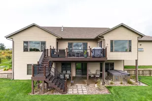 W3816 Highland Dr, Greenfield, WI 54601 - Photo 6