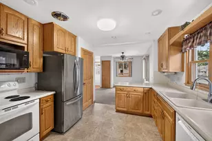 2202 Winnebago St, La Crosse, WI 54601 - Photo 8
