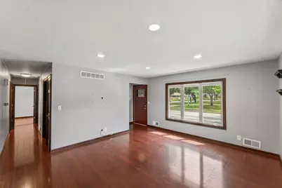7306 W River Bend Dr, Milwaukee, WI 53219 - Photo 10