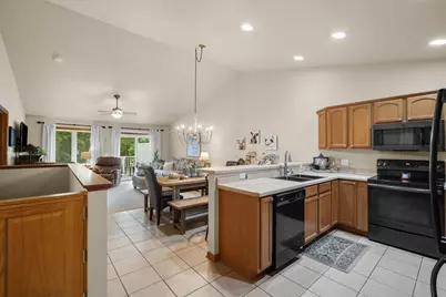 103  Concord Pl, Watertown, WI 53094 - Photo 6