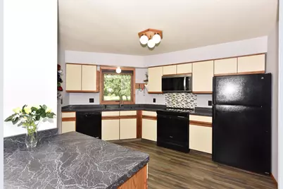 2975  Bogey Ln, Polk, WI 53086 - Photo 8