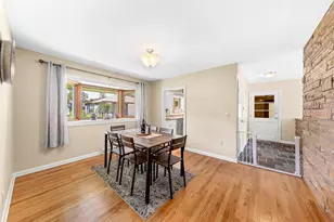 7115 N Seneca Ave, Glendale, WI 53217 - Photo 4