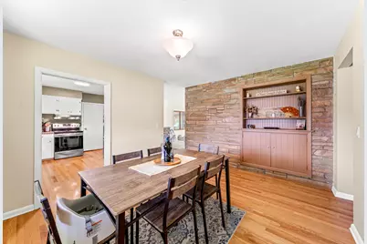 7115 N Seneca Ave, Glendale, WI 53217 - Photo 8