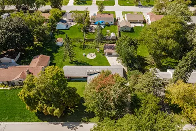 7115 N Seneca Ave, Glendale, WI 53217 - Photo 30