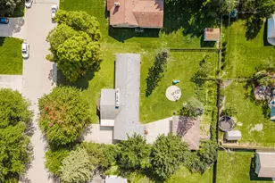 7115 N Seneca Ave, Glendale, WI 53217 - Photo 30