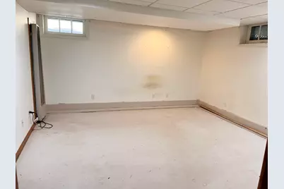 914  St Clair St, Manitowoc, WI 54220 - Photo 34