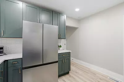 2945 N 73rd St, Milwaukee, WI 53210 - Photo 10