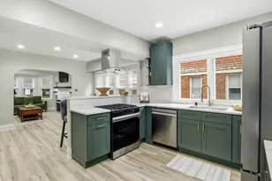 2945 N 73rd St, Milwaukee, WI 53210 - Photo 6