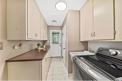 2417 N 117th St, Wauwatosa, WI 53226 - Photo 12