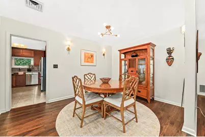 2417 N 117th St, Wauwatosa, WI 53226 - Photo 8