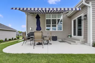 S54W25469  Pebble Brook Ct, Waukesha, WI 53189 - Photo 32