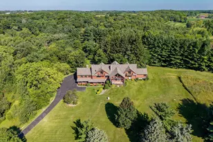 W714 Valley View Rd, Spring Prairie, WI 53105 - Photo 2