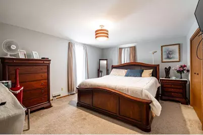 201 N 36th St, Milwaukee, WI 53208 - Photo 8