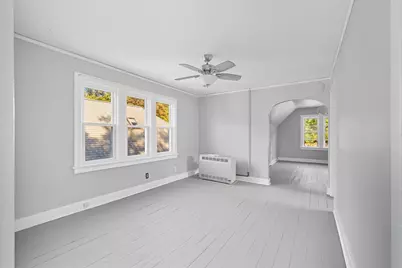 7305  Blanchard St #Upper, Wauwatosa, WI 53213 - Photo 6