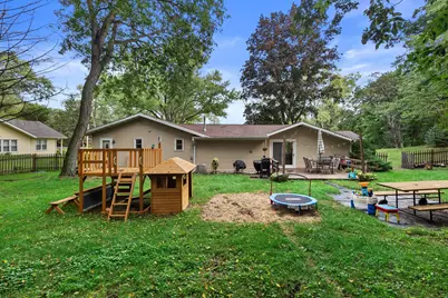 915  Bayview Ave, Twin Lakes, WI 53181 - Photo 20