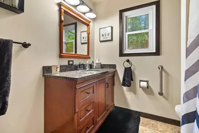 915  Bayview Ave, Twin Lakes, WI 53181 - Photo 12