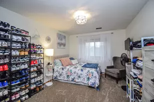 859 Quinlan Dr, Pewaukee, WI 53072 - Photo 18