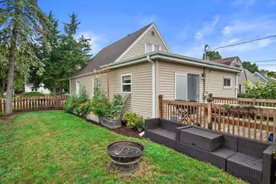 153 W Roberta Ave, Waukesha, WI 53186 - Photo 24