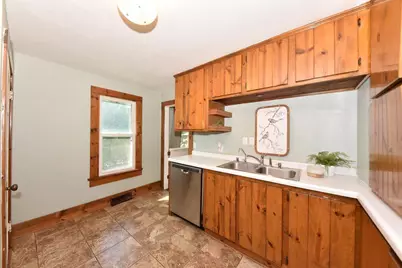 W282N6908  Main St, Merton, WI 53056 - Photo 10