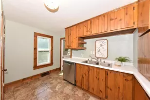 W282N6908 Main St, Merton, WI 53056 - Photo 10
