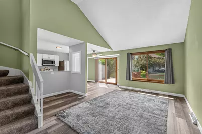 625  Tamarack Dr, West Bend, WI 53095 - Photo 6