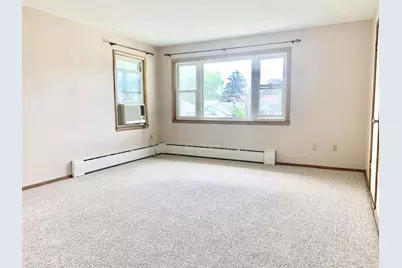 1508  Walnut St #Upper, South Milwaukee, WI 53172 - Photo 2
