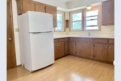1508  Walnut St #Upper, South Milwaukee, WI 53172 - Photo 6