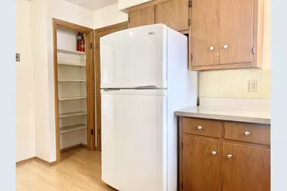 1508  Walnut St #Upper, South Milwaukee, WI 53172 - Photo 8