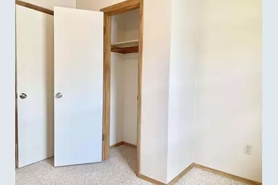 1508  Walnut St #Upper, South Milwaukee, WI 53172 - Photo 18