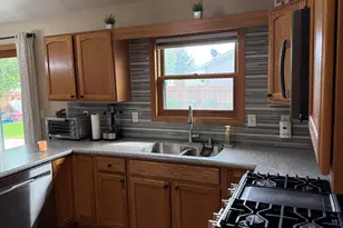 748 Elizabeth Lane, Onalaska, WI 54650 - Photo 10
