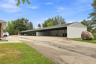 415 Fulton St, Waupaca, WI 54981 - Photo 10