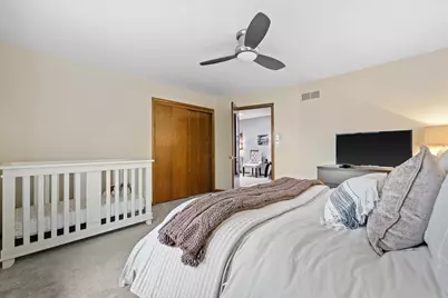W303N2664  Maple Ave, Delafield, WI 53072 - Photo 28