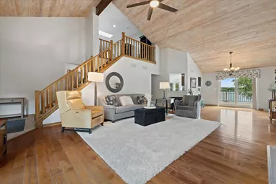 W303N2664  Maple Ave, Delafield, WI 53072 - Photo 6