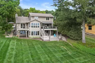 W303N2664 Maple Ave, Delafield, WI 53072 - Photo 1