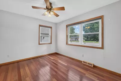3408  97th St, Sturtevant, WI 53177 - Photo 10