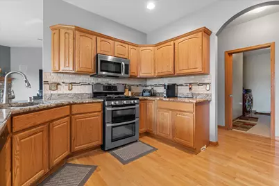1246 S Wilson Ave, Hartford, WI 53027 - Photo 12