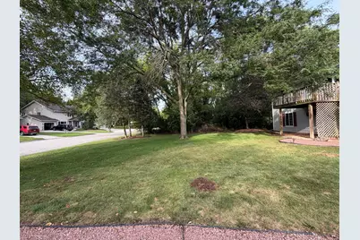 103  Evans Ct #1, Sheboygan Falls, WI 53085 - Photo 2