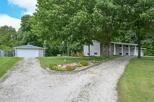 W3144 Thiesen Ln, Jefferson, WI 53137 - Photo 6