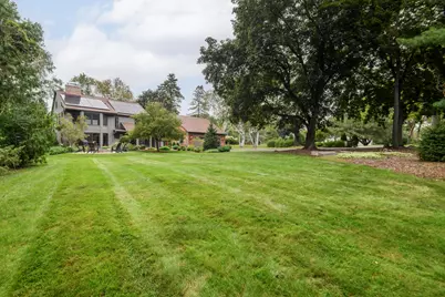 15025  Westover Rd, Elm Grove, WI 53122 - Photo 22