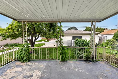 3579 S 14th St, Milwaukee, WI 53221 - Photo 14