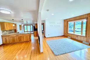 3640 W 7 Mile Rd, Racine, WI 53108 - Photo 10