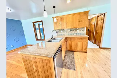 3640 W 7 Mile Rd, Racine, WI 53108 - Photo 14