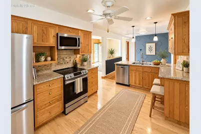 3640 W 7 Mile Rd, Racine, WI 53108 - Photo 16