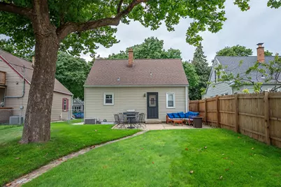 3132 S Burrell St, Milwaukee, WI 53207 - Photo 24