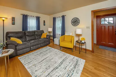 3132 S Burrell St, Milwaukee, WI 53207 - Photo 2