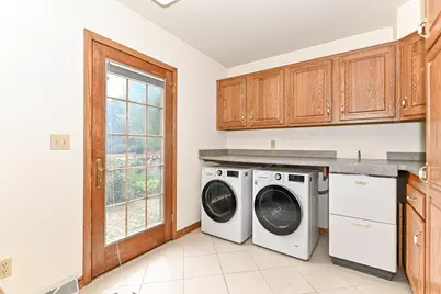 W294S2960  Wills Barry Ct, Genesee, WI 53188 - Photo 22